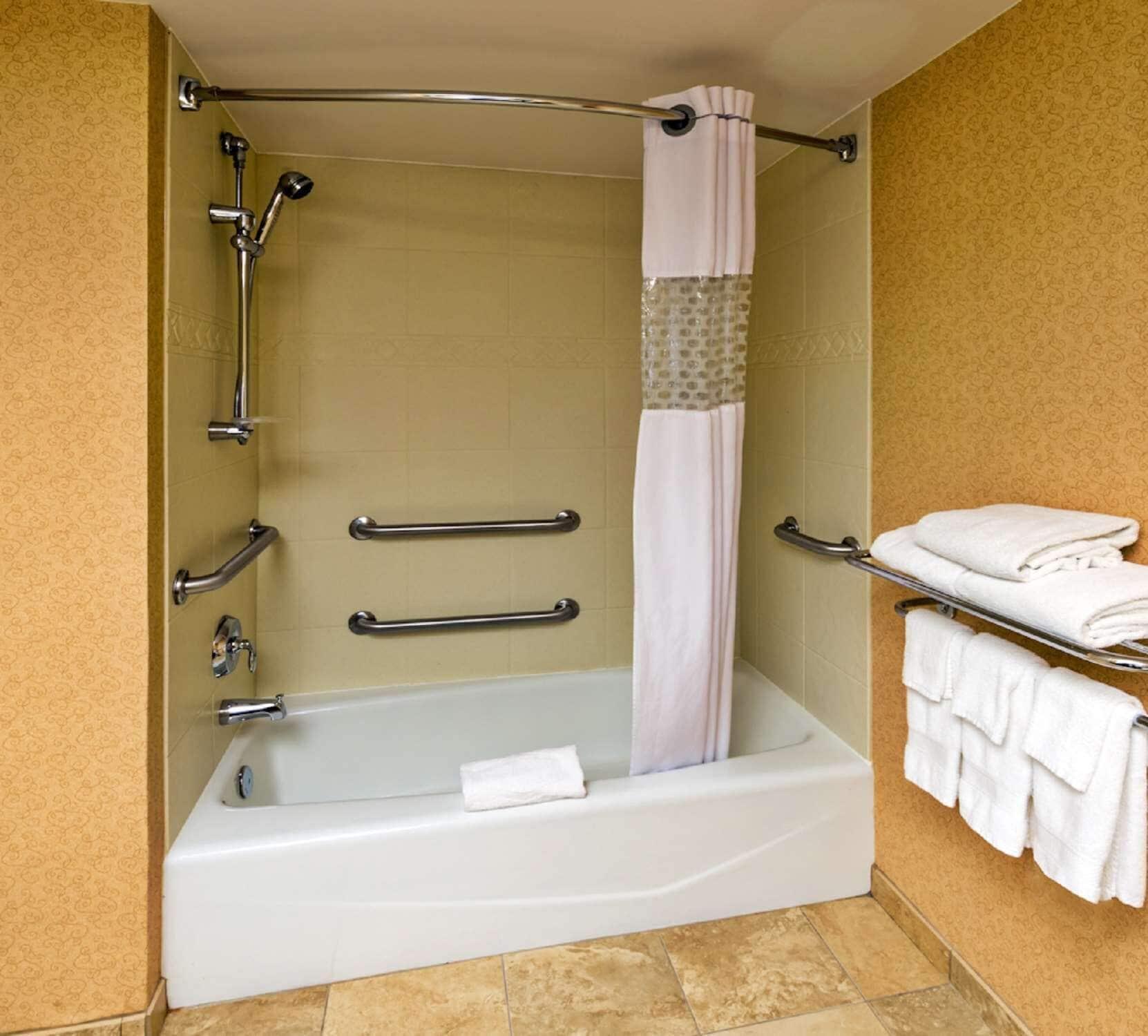 Hampton Inn Рокфорд Экстерьер фото