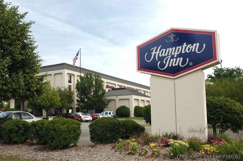 Hampton Inn Рокфорд Экстерьер фото